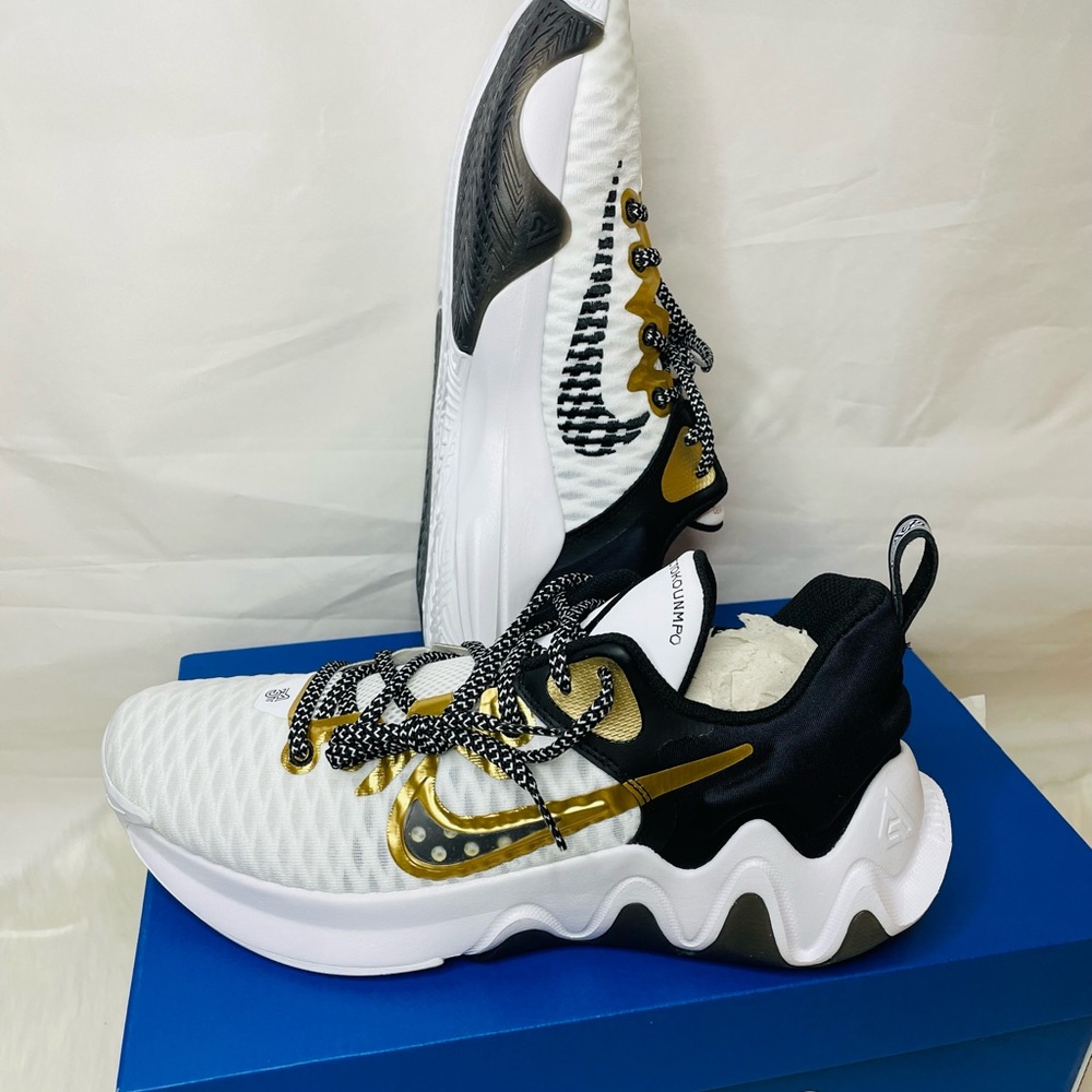New in box Nike Giannis Immortality White Metallic Gold Black Rubber Shoes - Picture 11 of 13
